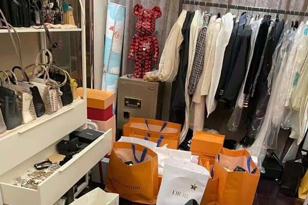 定西市临洮回收一线品牌衣服